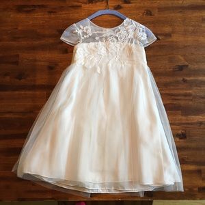 David’s Bridal Flower Girl Dress 4